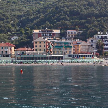 Real Park Hotel Cavi di Lavagna Zewnętrze zdjęcie